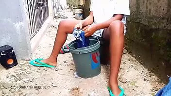 تشغيل تثبت Maskgodez لـ Nackana Republic أنها زوجة مادية بعيدًا عن الجنس