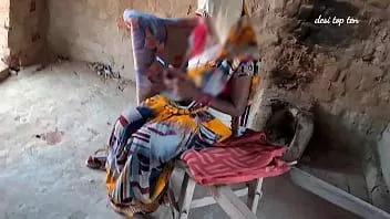 play Desi sexy bhoji's sari follado en la cama mejor video de sexo indio real desi sex hindi audio sucio