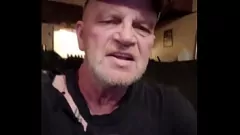 Redare Big Dick Trucker primește un prim plan într-o întâlnire cu amatori