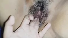 play Asya GF'nin samimi yakın çekim kedi yalama oturumu