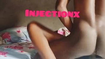 चलाएँ मेरी छोटी बेटी ने आकर मेरे साथ नटखट खेला