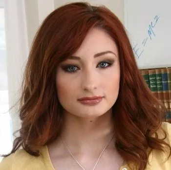 Порнозвезда Violet Monroe