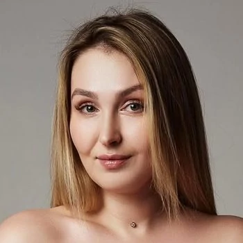 Pornostar Alina Rai