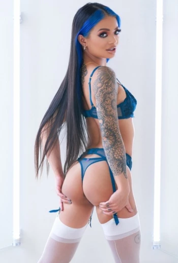 قناة Paisley Paige